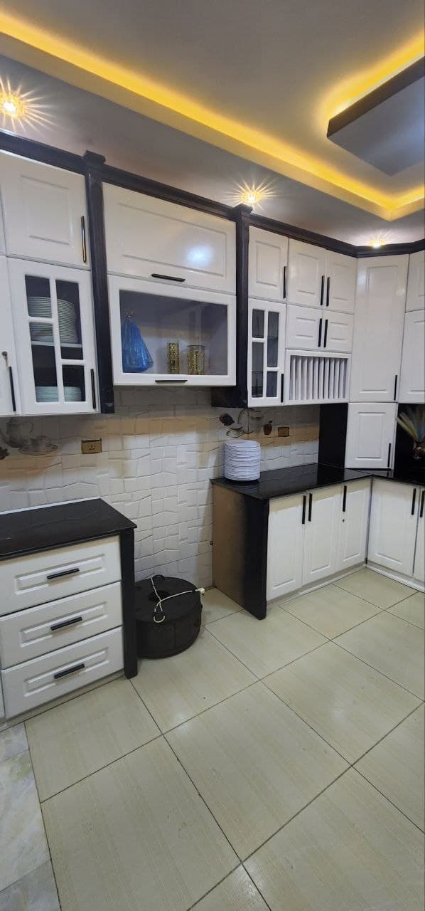Kitchen Cabinet