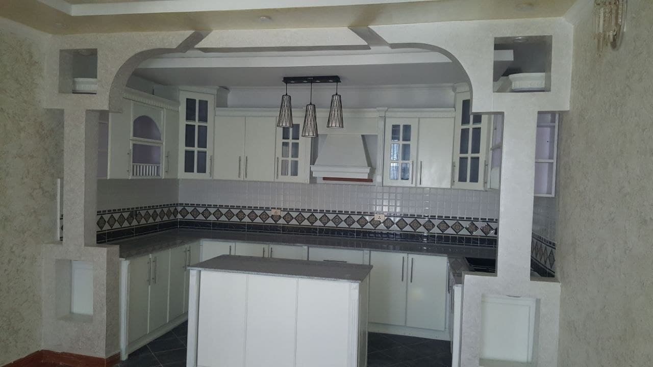 Kitchen cabinet doors in a finished installation
